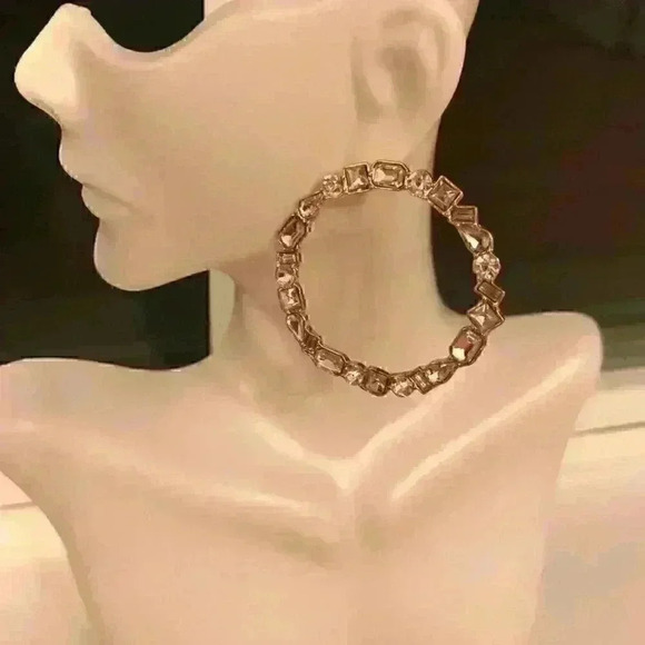 GUESS new Medium Gold-Tone Crystal Front H… - Picture 6 of 12